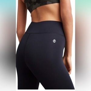 All Access black leggings size small